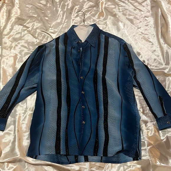 Men’s button down - Picture 4 of 4